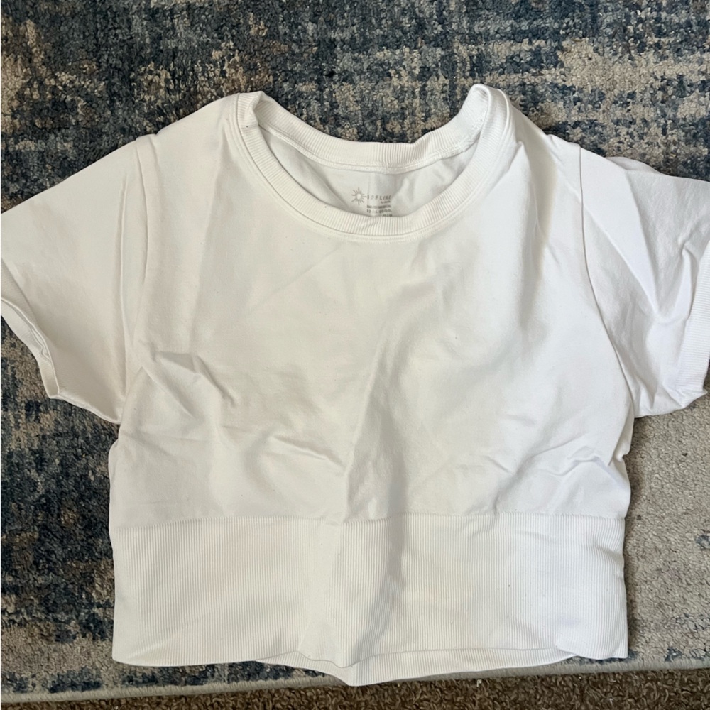 WHITE ARIE OFFLINE WORKOUT T 🤍